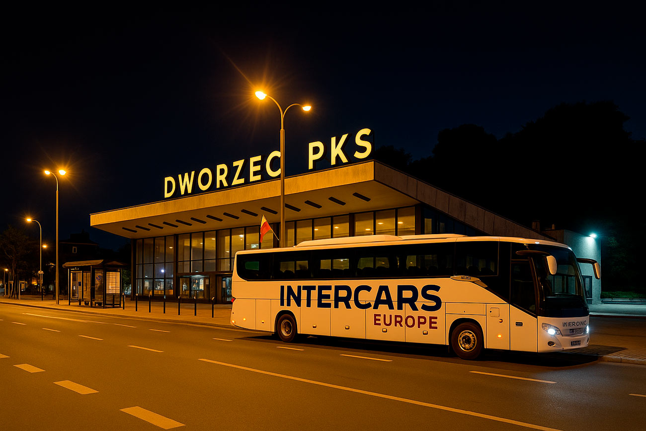 Фасад Dworzec Autobusowy Gdańsk у ж/д станции Gdańsk Główny